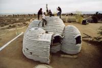 Дом из мешков землёй Эко купол Superadobe