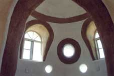Дом из мешков землёй Эко купол Superadobe